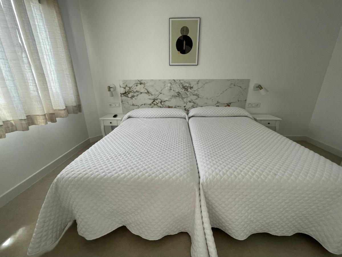 Hostal Montevideo Beachfront Nigrán 외부 사진